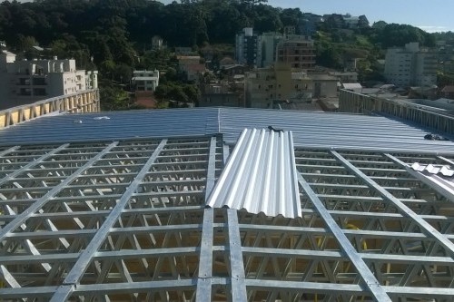 STEEL FRAME EM GARIBALDI - RS